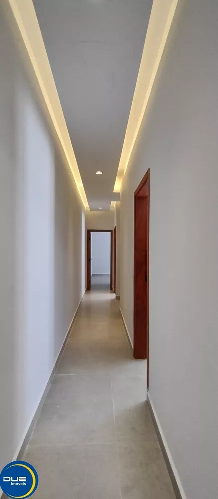 Casa à venda com 3 quartos, 300m² - Foto 17