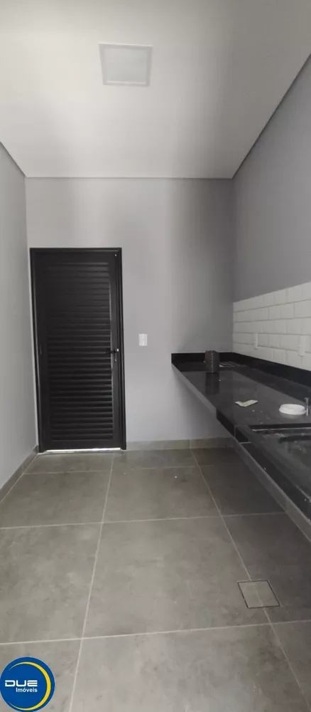 Casa à venda com 3 quartos, 300m² - Foto 12