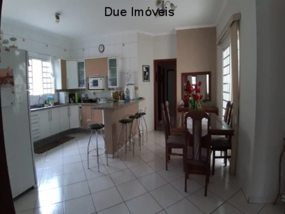 Casa, 3 quartos, 186 m² - Foto 4