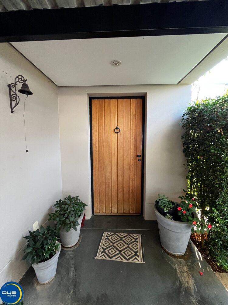 Casa, 3 quartos, 300 m² - Foto 1