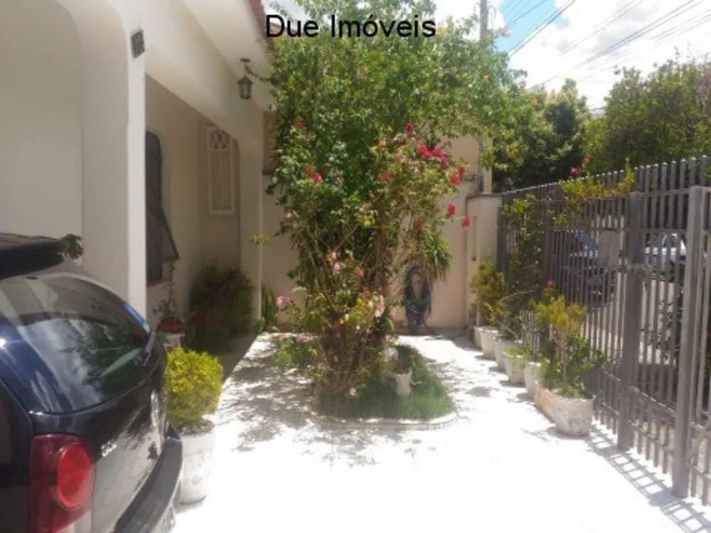 Casa, 3 quartos, 220 m² - Foto 1