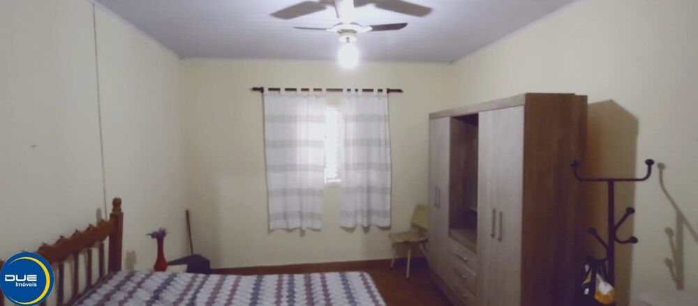 Casa, 2 quartos, 445 m² - Foto 1
