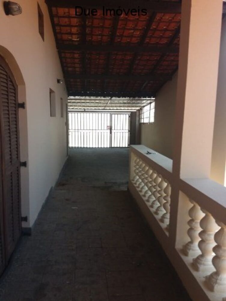 Casa, 3 quartos, 245 m² - Foto 3