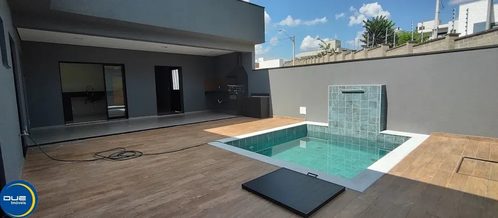 Casa, 3 quartos, 188 m² - Foto 2