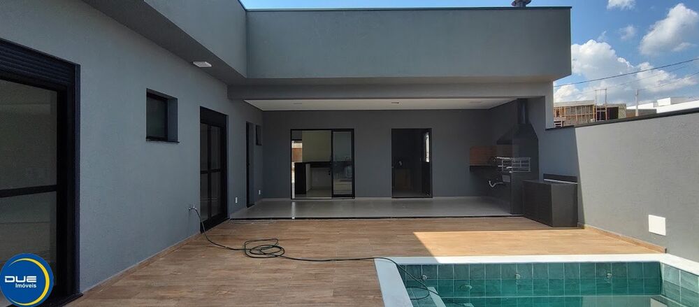 Casa à venda e aluguel com 3 quartos, 188m² - Foto 1