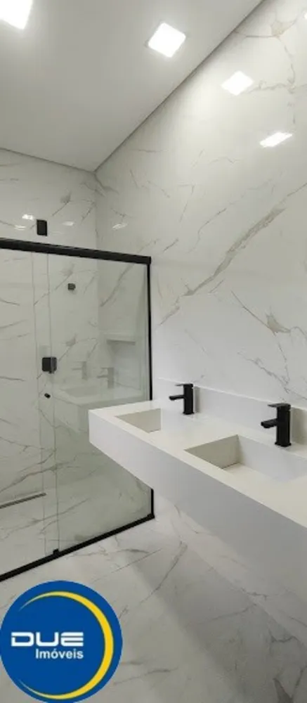 Casa, 3 quartos, 188 m² - Foto 1