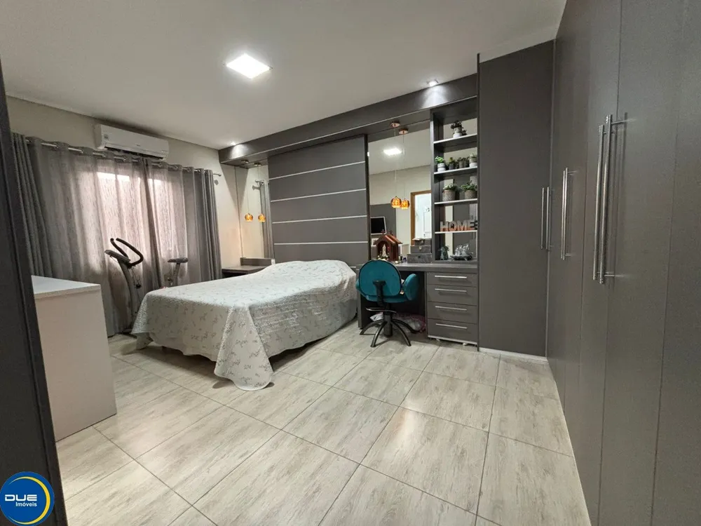 Casa, 4 quartos - Foto 1