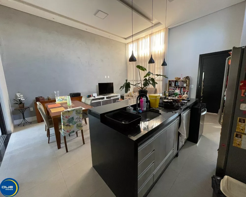 Casa à venda com 3 quartos, 166m² - Foto 13