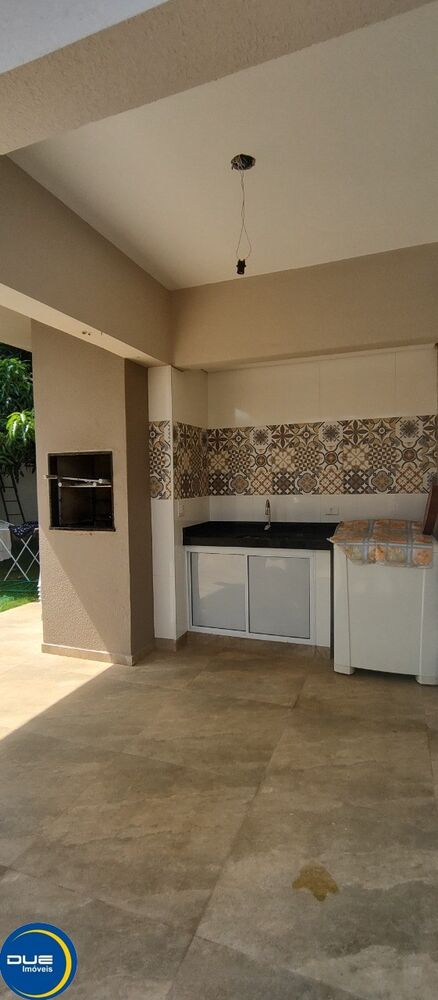 Casa à venda com 3 quartos, 163m² - Foto 4