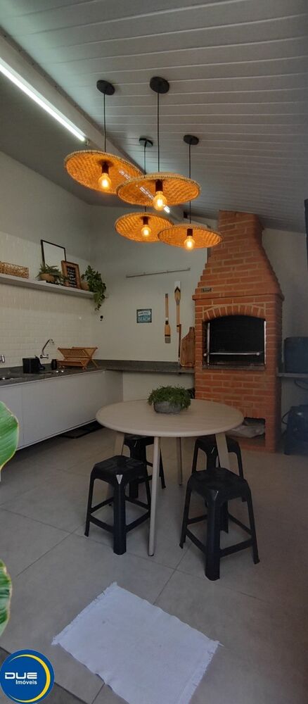 Casa à venda com 2 quartos, 125m² - Foto 10