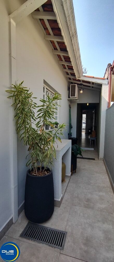 Casa à venda com 2 quartos, 125m² - Foto 7