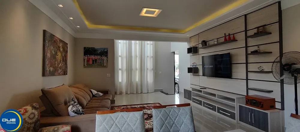 Casa, 3 quartos, 322 m² - Foto 2