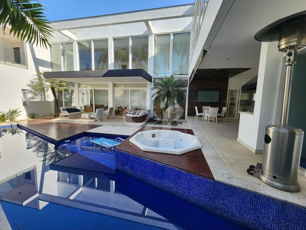 Casa de Condomínio à venda com 4 quartos, 625m² - Foto 1