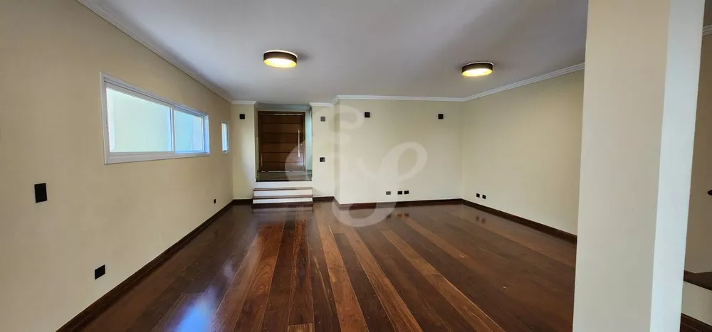 Casa de Condomínio à venda e aluguel com 2 quartos, 312m² - Foto 1