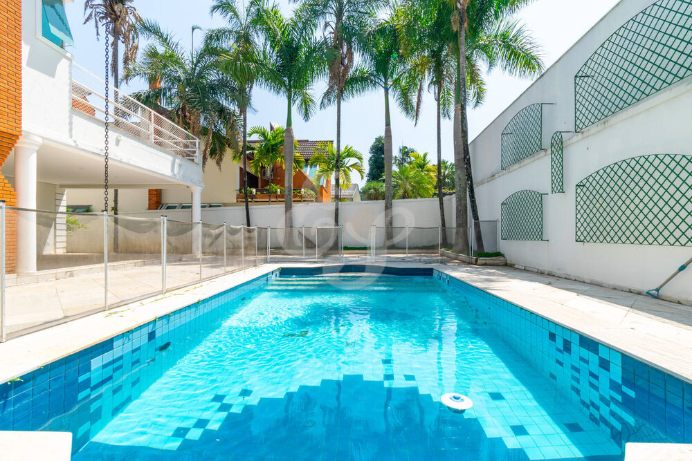 Casa de Condomínio à venda e aluguel com 5 quartos, 570m² - Foto 1