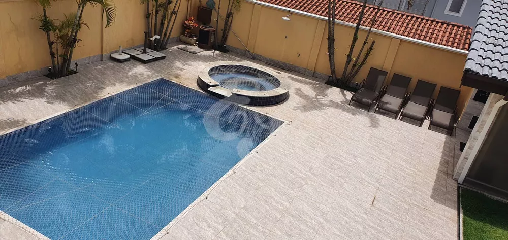 Casa de Condomínio à venda com 4 quartos, 460m² - Foto 3