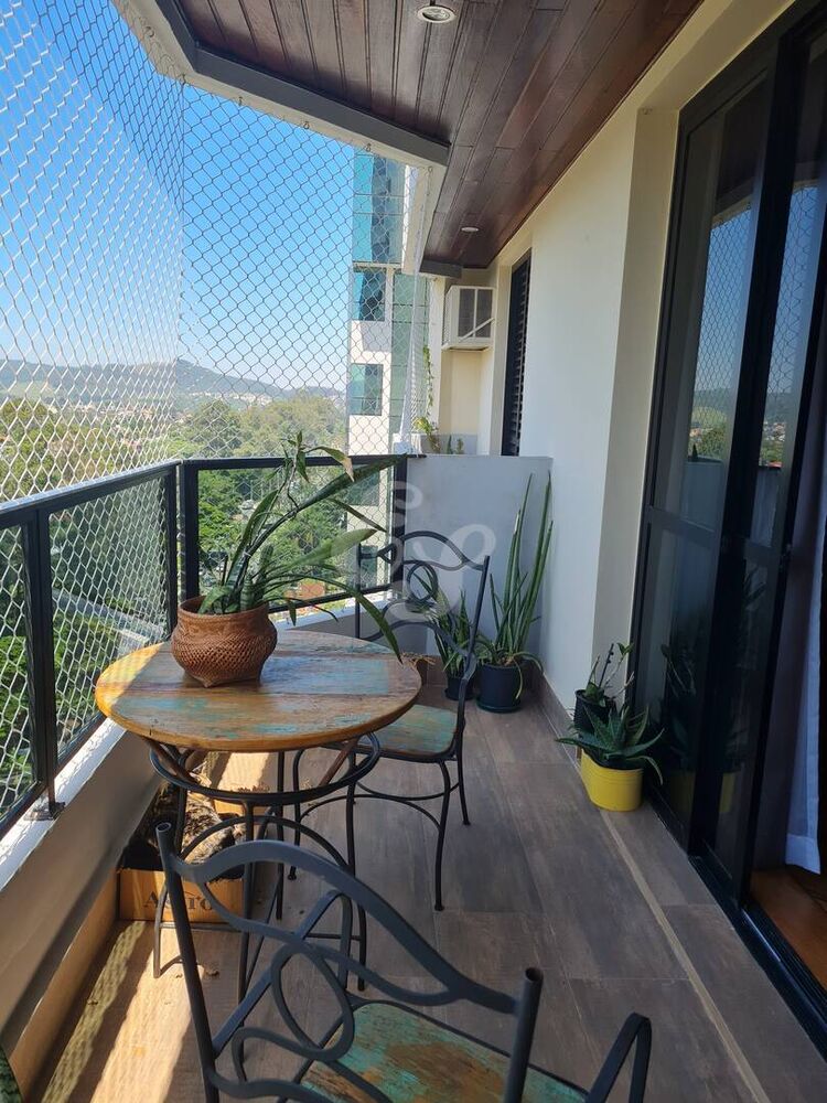 Apartamento à venda com 3 quartos, 157m² - Foto 8