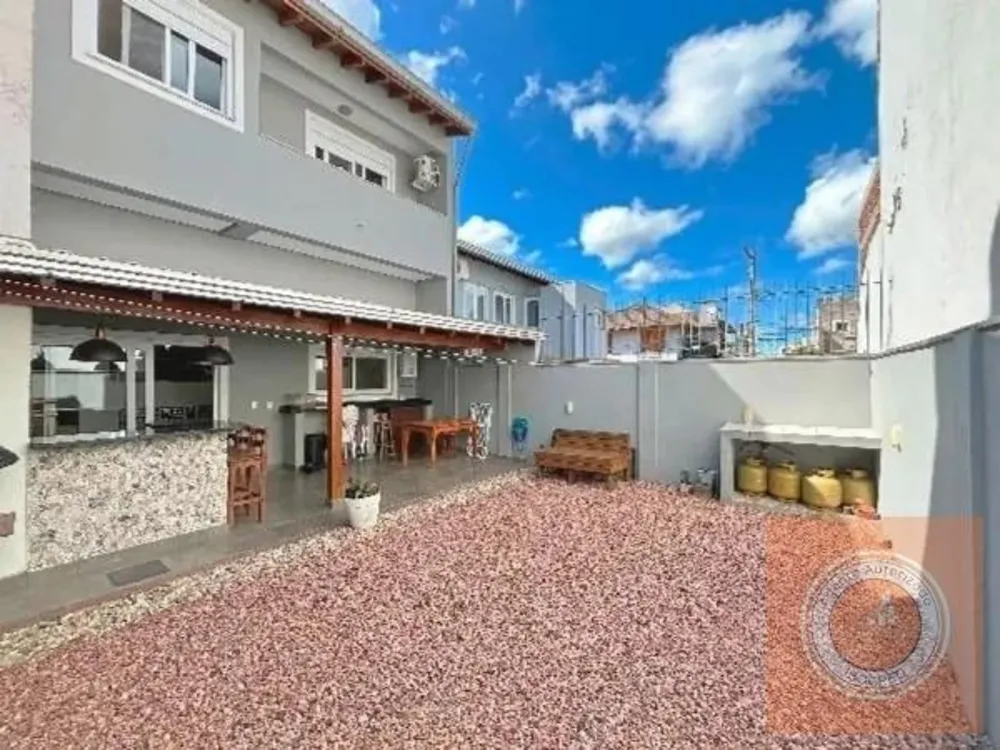 Casa, 3 quartos, 244 m² - Foto 8