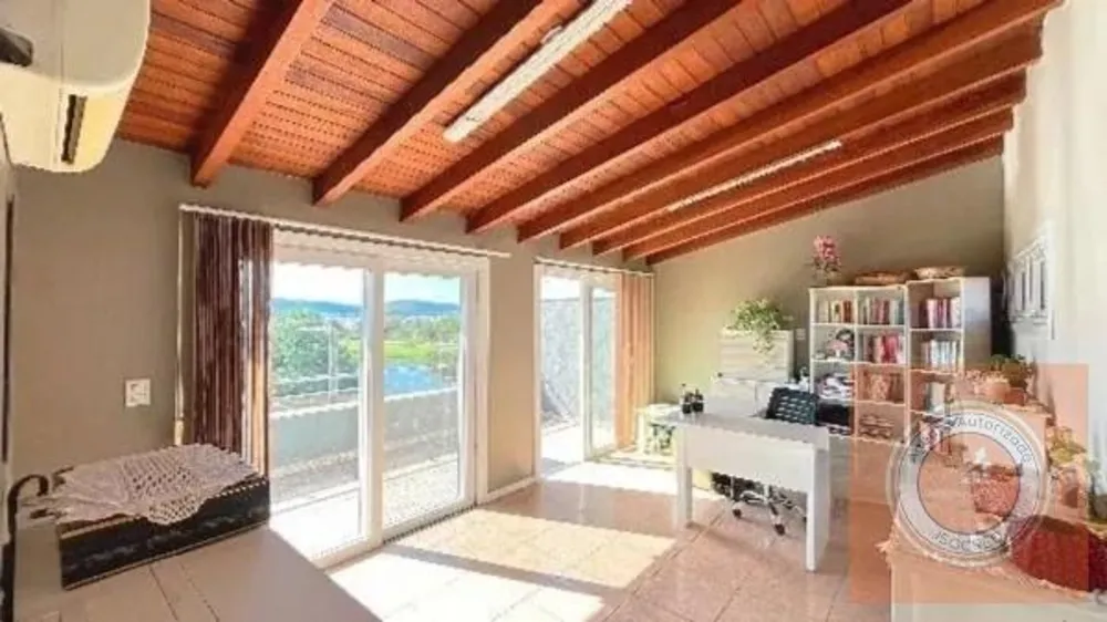 Casa, 3 quartos, 244 m² - Foto 15