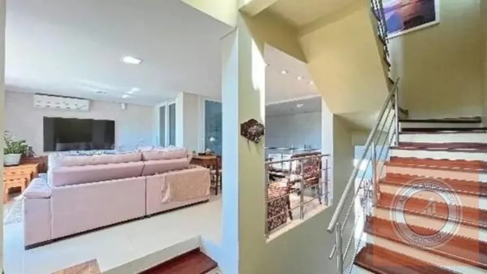 Casa, 3 quartos, 244 m² - Foto 2