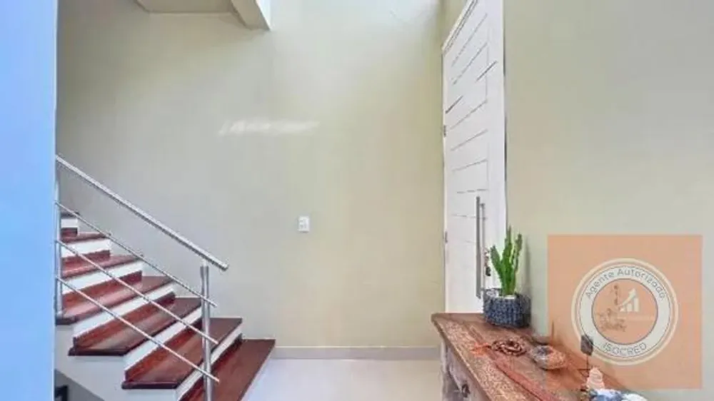 Casa, 3 quartos, 244 m² - Foto 1