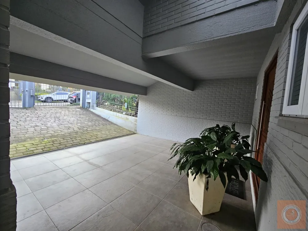 Casa, 3 quartos, 231 m² - Foto 1