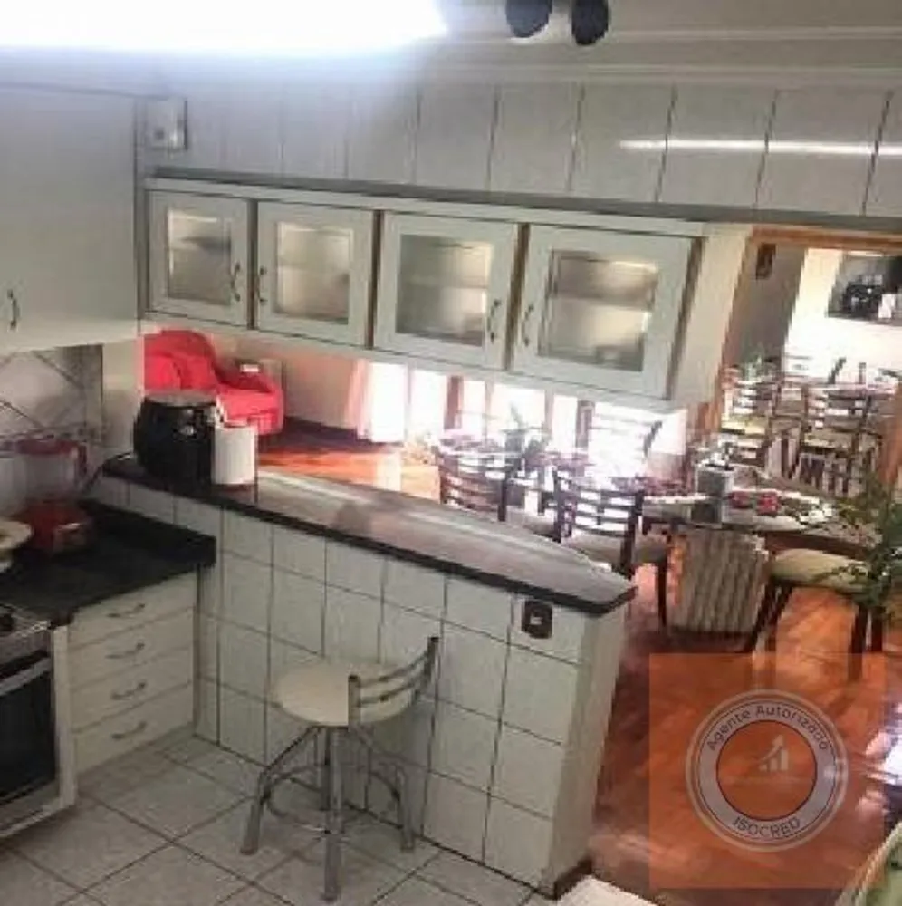Casa, 4 quartos, 245 m² - Foto 9