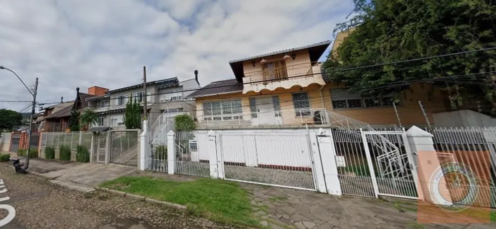 Casa, 5 quartos, 257 m² - Foto 3