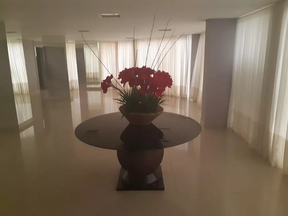 Apartamento à venda com 3 quartos, 300m² - Foto 5