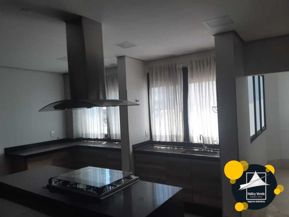 Apartamento à venda com 3 quartos, 300m² - Foto 1