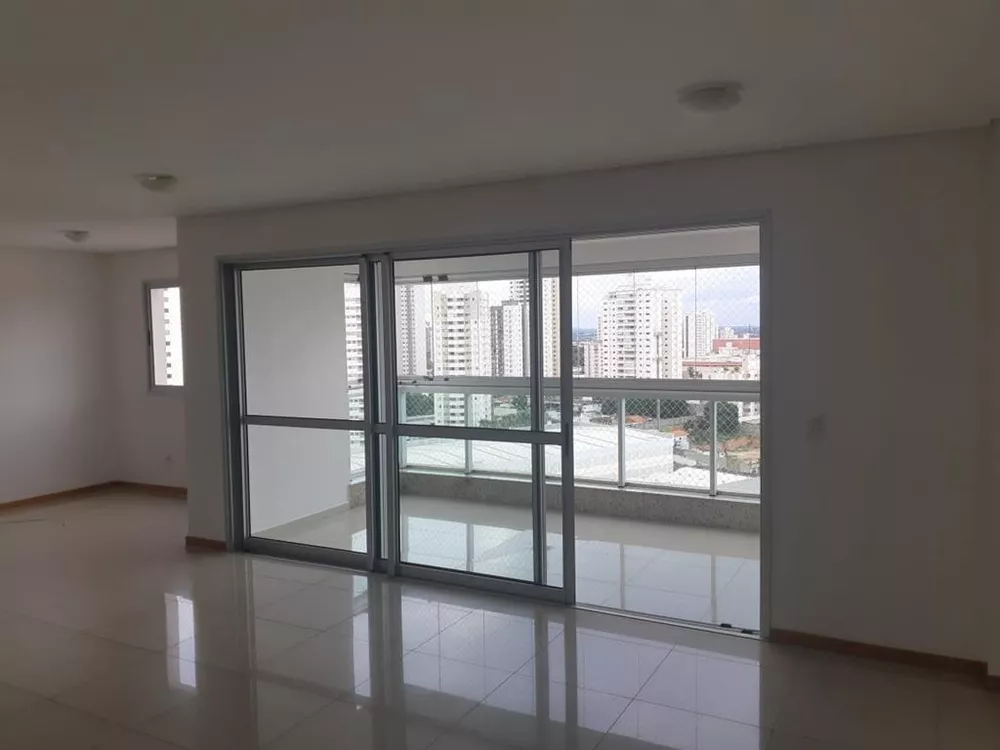 Apartamento à venda com 3 quartos, 160m² - Foto 4