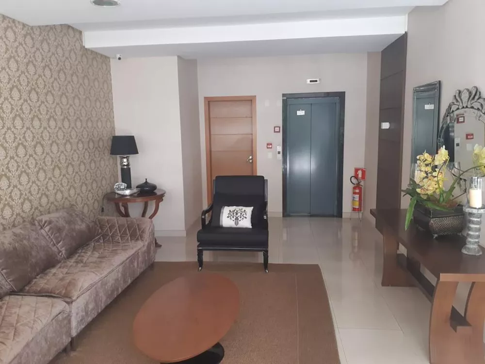 Apartamento à venda com 3 quartos, 140m² - Foto 3