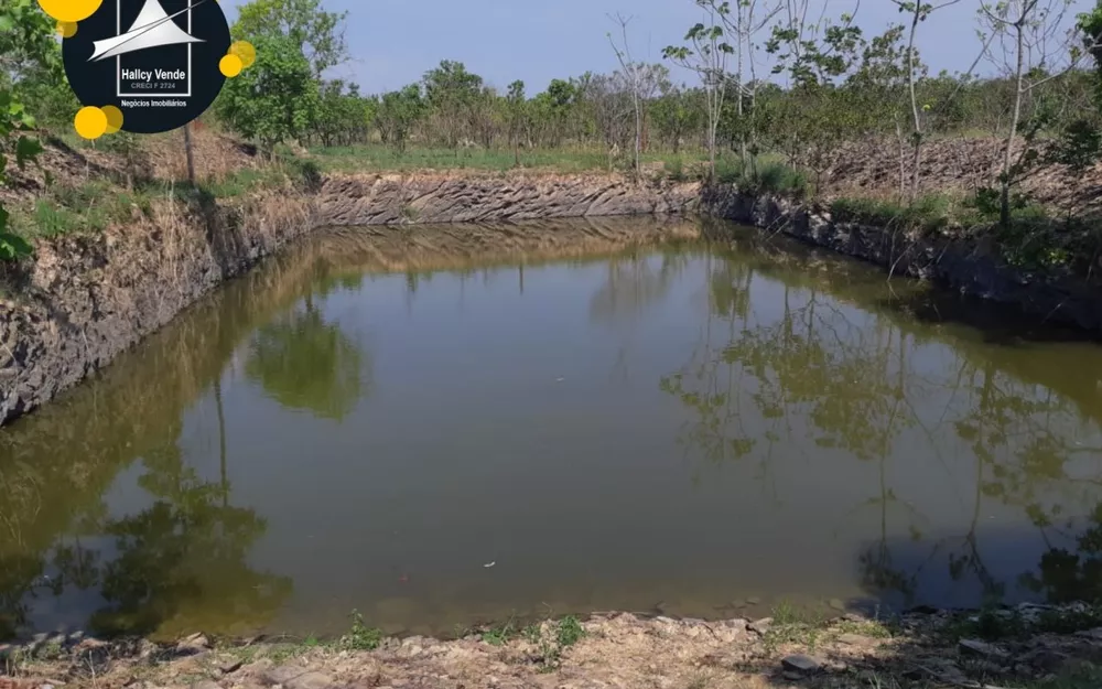 Fazenda à venda com 8 quartos, 150m² - Foto 2