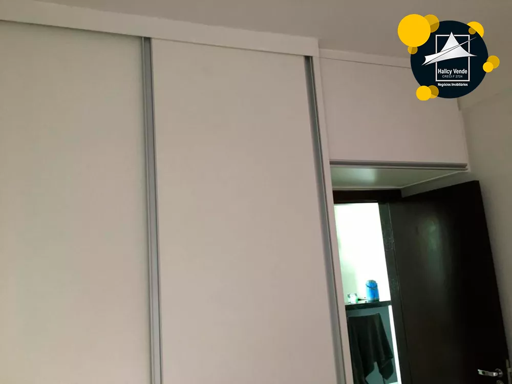 Apartamento à venda com 3 quartos, 90m² - Foto 4