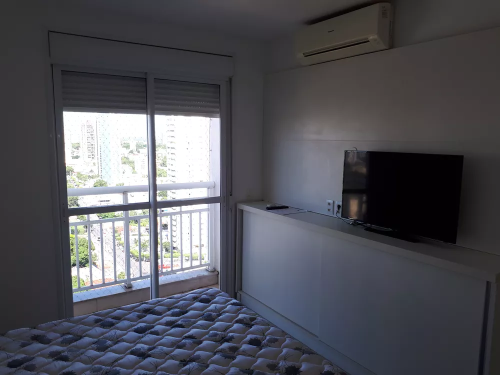 Apartamento à venda com 3 quartos, 188m² - Foto 2