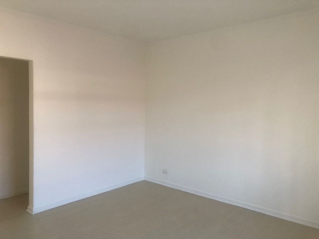 Apartamento à venda com 3 quartos, 83m² - Foto 2