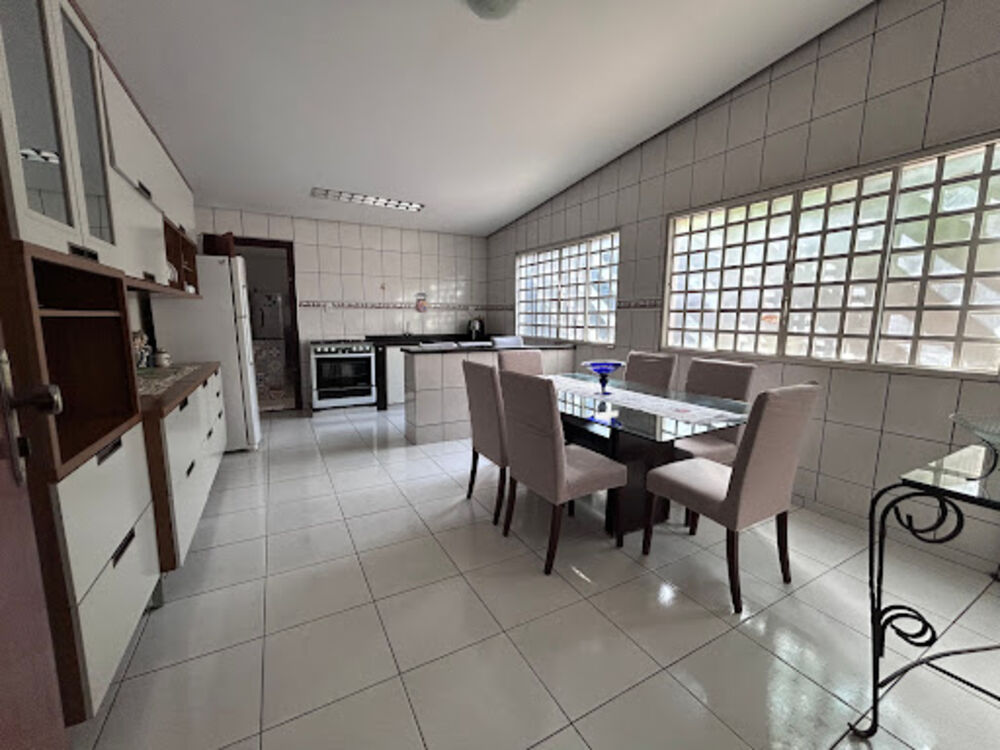 Casa, 3 quartos, 220 m² - Foto 6