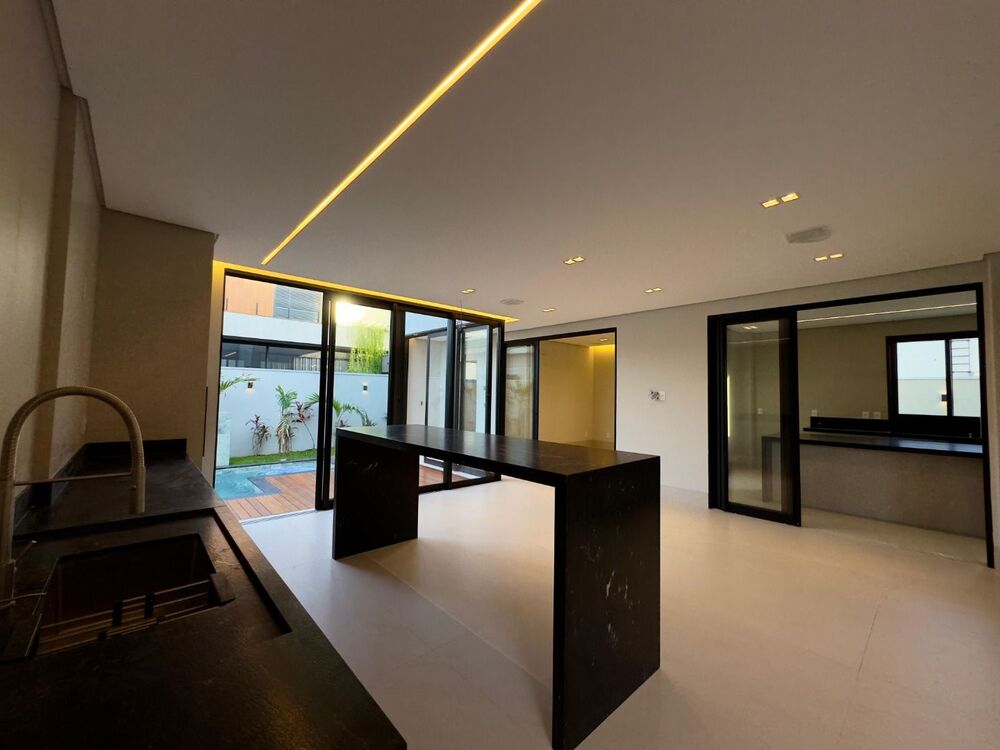 Sobrado à venda com 4 quartos, 352m² - Foto 7