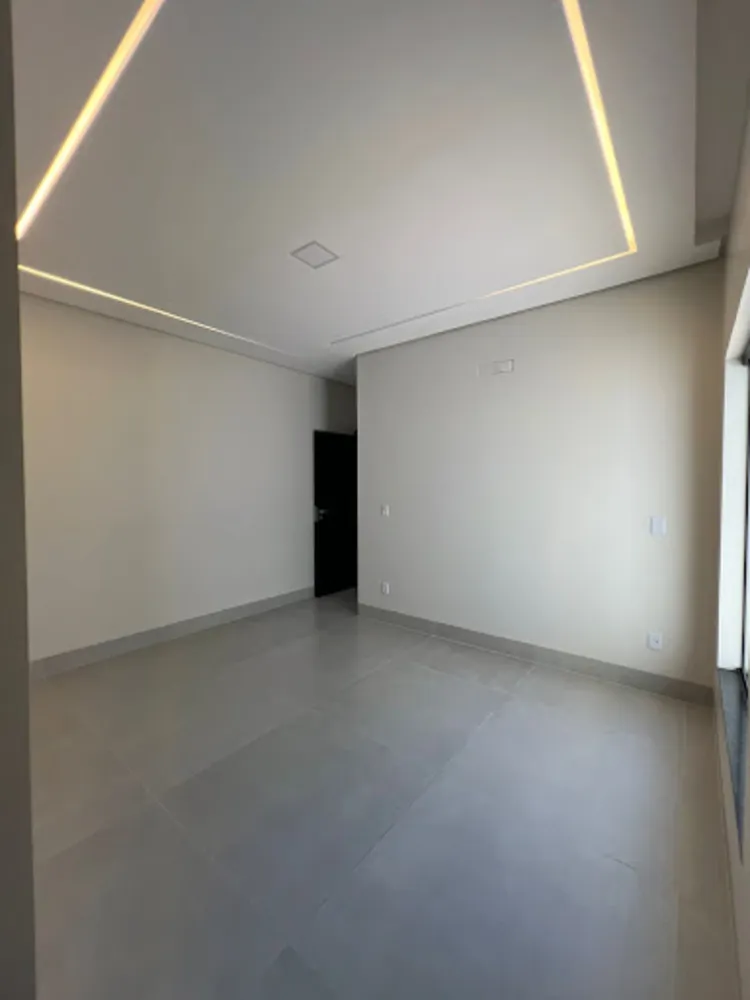 Casa, 4 quartos, 200 m² - Foto 1