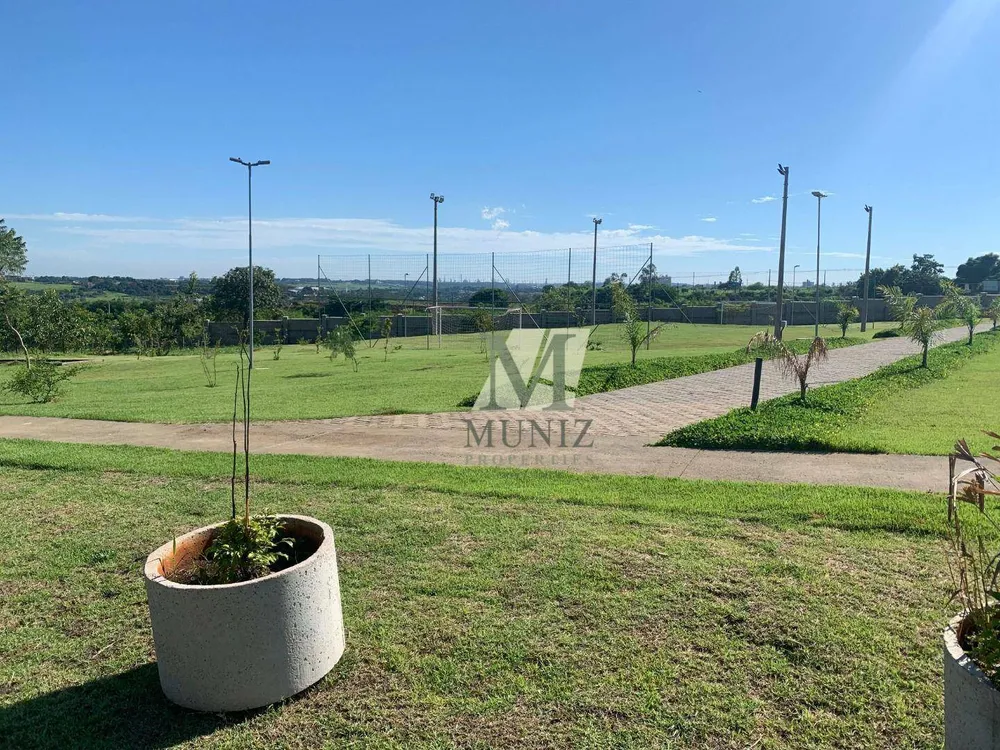 Loteamento e Condomínio, 200 m² - Foto 1