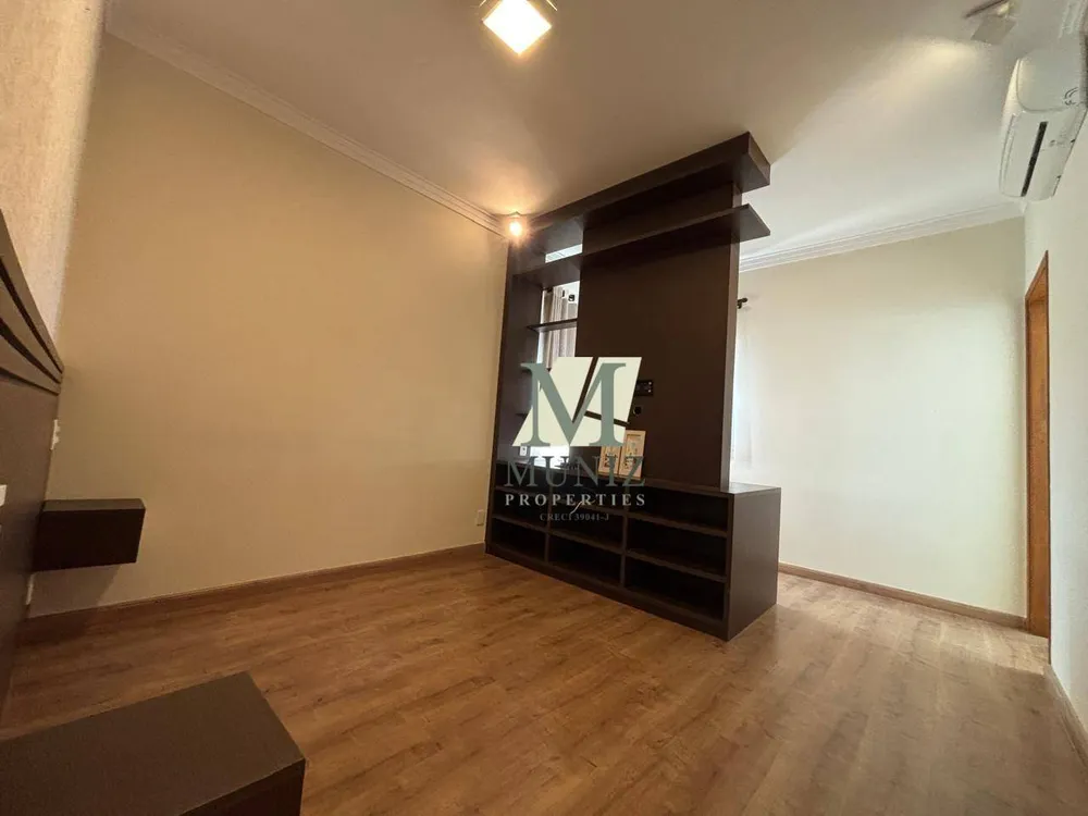Casa, 3 quartos, 203 m² - Foto 1