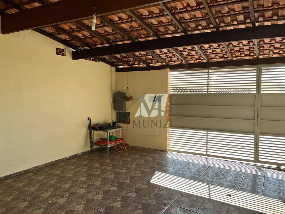 Casa à venda com 4 quartos, 124m² - Foto 2