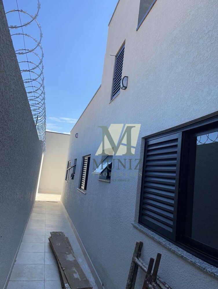 Casa à venda com 3 quartos, 180m² - Foto 8