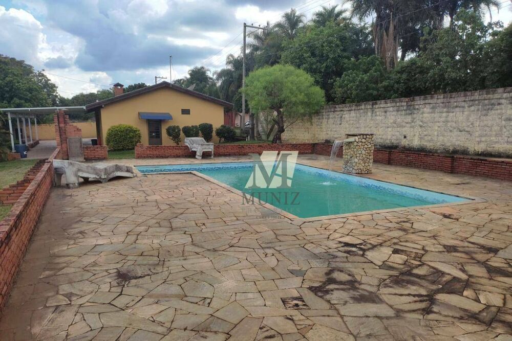 Chácara à venda com 2 quartos, 210m² - Foto 6