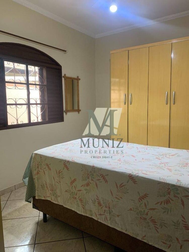 Casa, 3 quartos, 208 m² - Foto 2