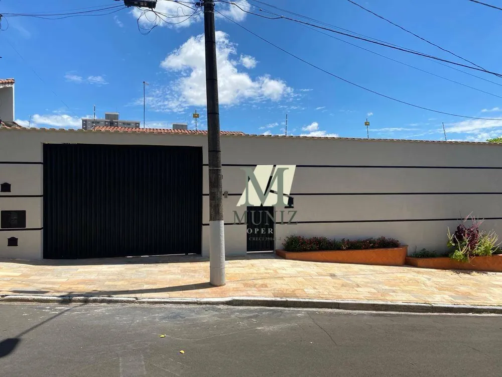 Casa, 3 quartos, 200 m² - Foto 1