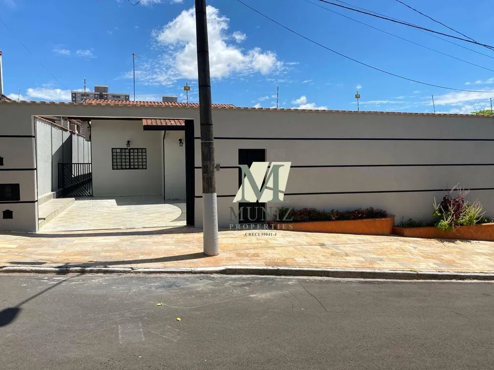 Casa, 3 quartos, 200 m² - Foto 2