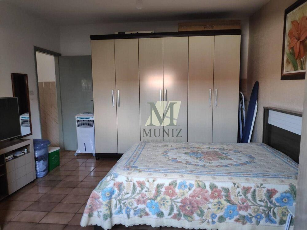 Casa à venda com 1 quarto, 50m² - Foto 2