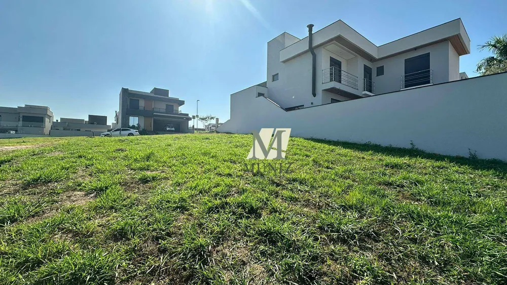 Loteamento e Condomínio, 300 m² - Foto 1