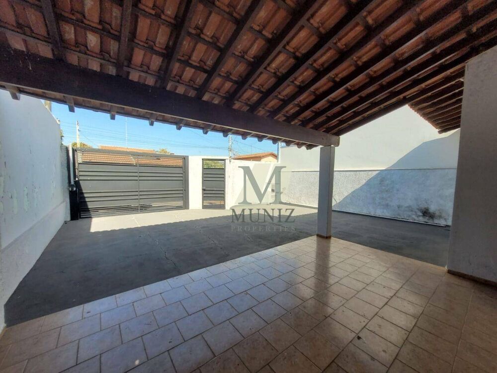 Casa à venda com 3 quartos, 103m² - Foto 1